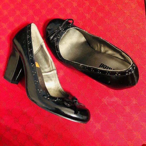 The Perfect Office Shoe - Picture 4 of 14